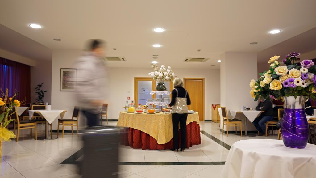 Garden Hotel Arezzo Luaran gambar