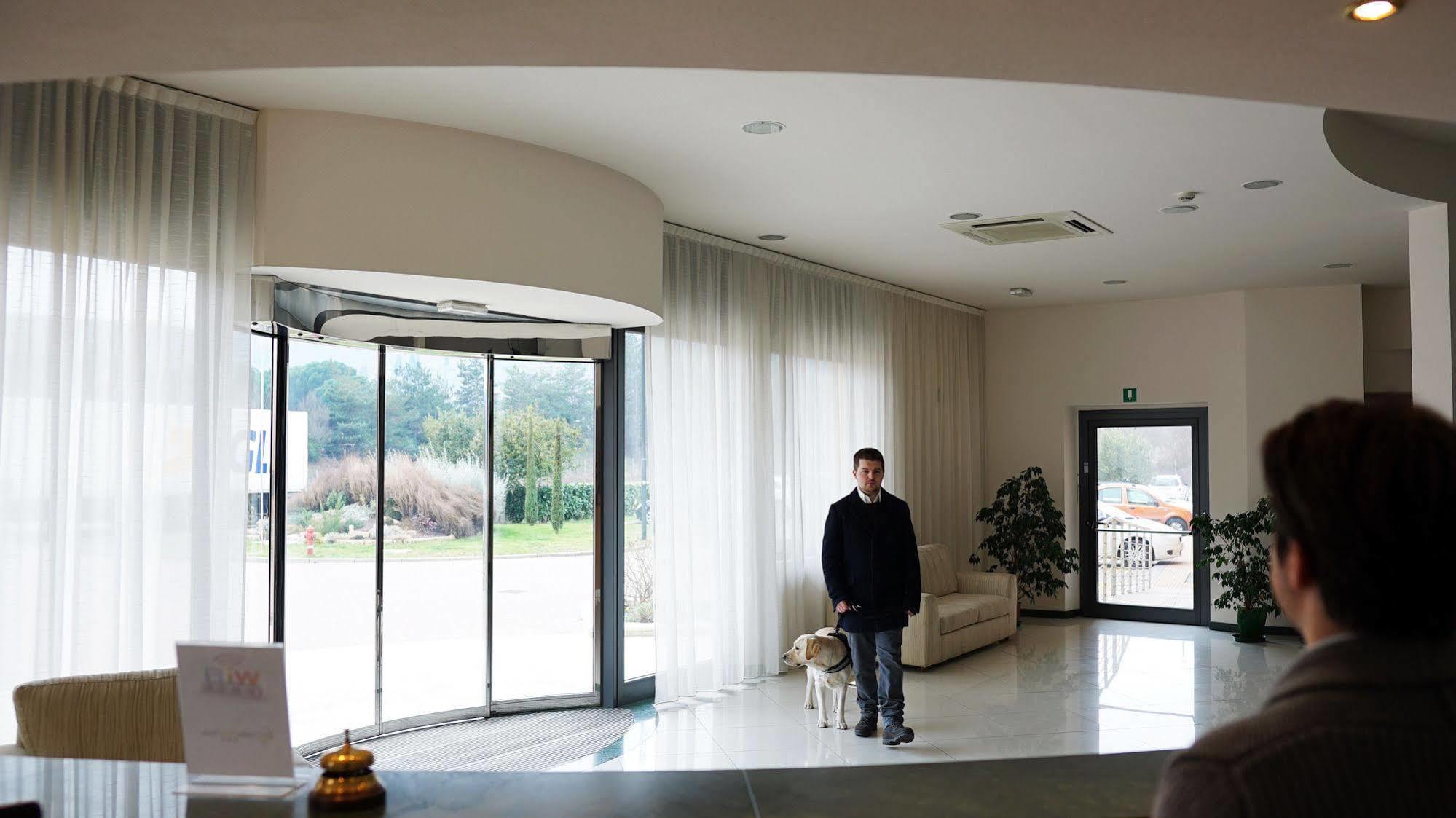 Garden Hotel Arezzo Luaran gambar