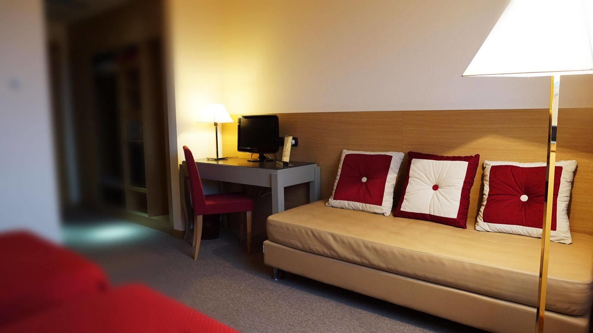 Garden Hotel Arezzo Luaran gambar